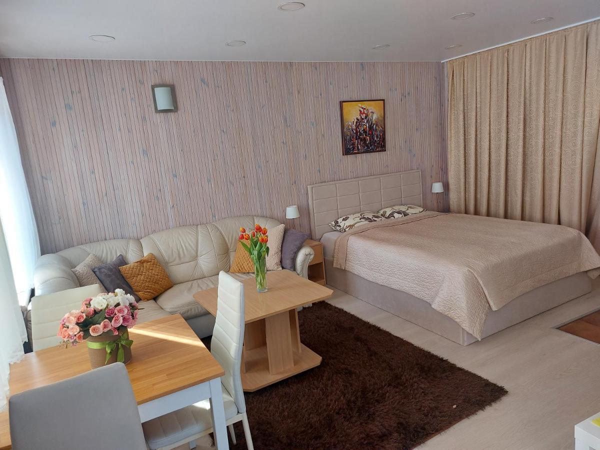 Nida guesthouse at Loreta Extérieur photo