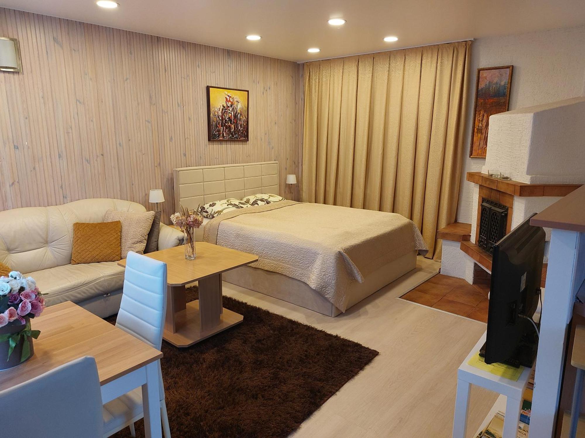 Nida guesthouse at Loreta Chambre photo
